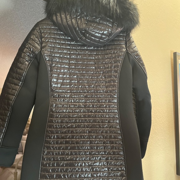 Michael Kors puffer coat - Picture 2 of 7